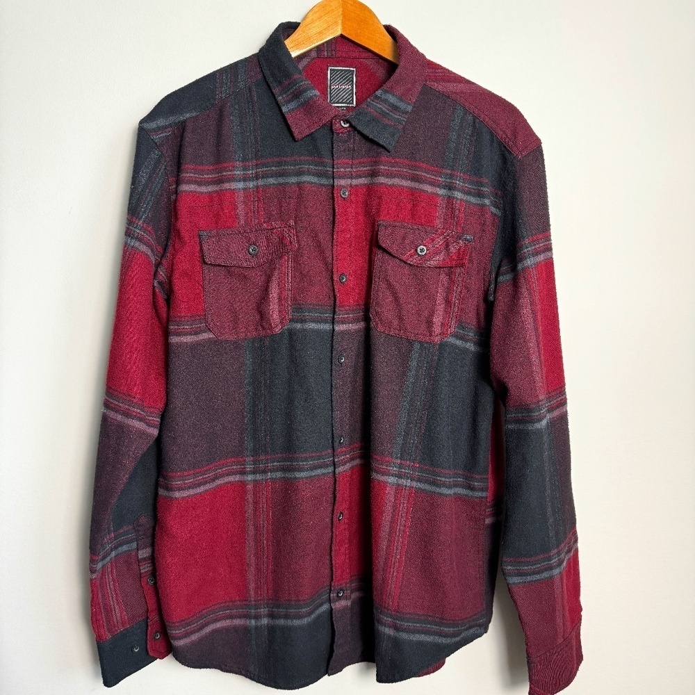 Burnside Men's Wine Plaid Long Sleeve Flannel Button Up Shirt Size‎ X-Large